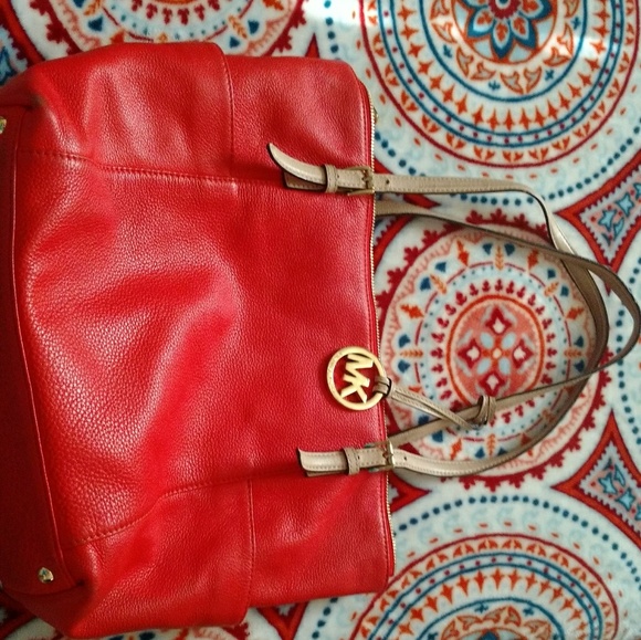 Michael Kors Handbags - Purse